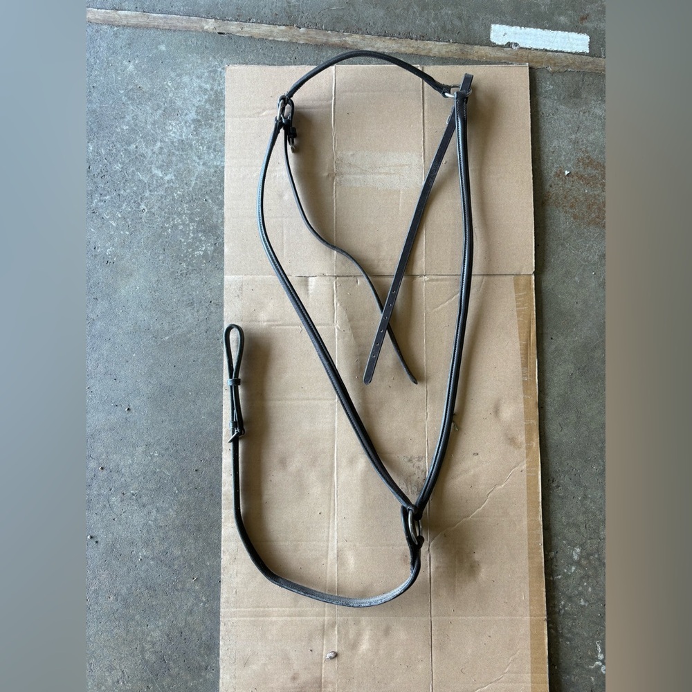 English breast collar